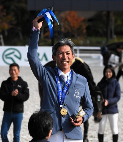 
<br>
<br>
<br>
<br><strong>第8競技　大障害 選手権 </strong><br>
優勝<br>福島　章選手メッサリーナPS号<br>（STAR HORSES）<br>
<br>
<img src=